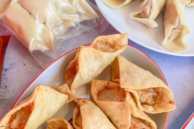 Bukan Mi Instan Biasa, Ini Alasan Pangsit Chili Oil Oilin Jadi Primadona Stok Makanan Praktis